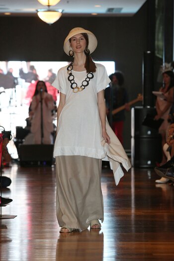 Luma Baez vestido con técnica