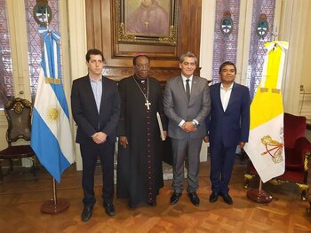 Juan Mosqueda junto a “Wado”