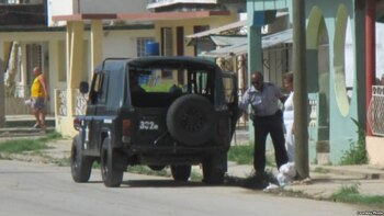 Policía arresta a la Dama