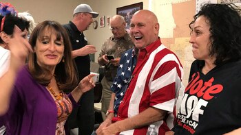 Hof se iba a presentar