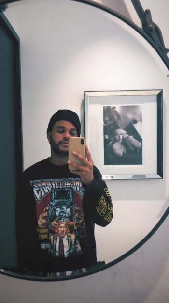 The Weeknd tiene fotos y