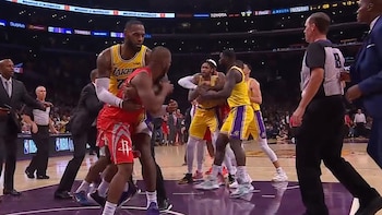 LeBron James intentó calmar la