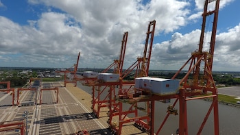 La Terminal de Contenedores de