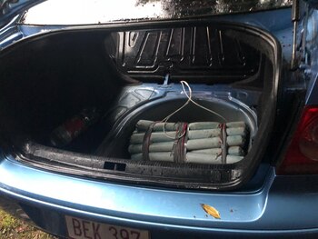 La cajuela del vehículo descubierto por