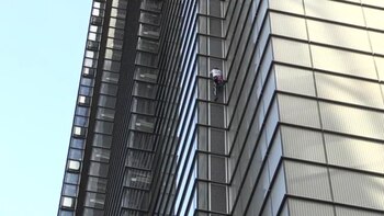 Robert es conocido por hacer