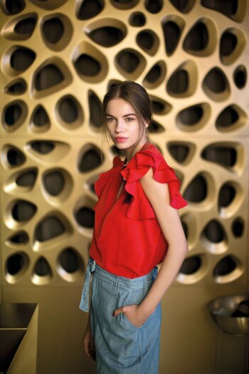 Camisa con volado ($ 990,