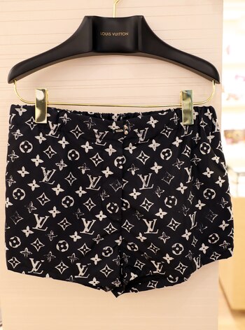 Short pants $29.400