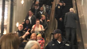 Así fue desalojada la gente