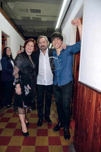 En camarines, Agustín Sullivan con