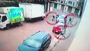 Un policía mató a su