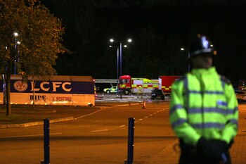 Servicios de emergencia acordonan el