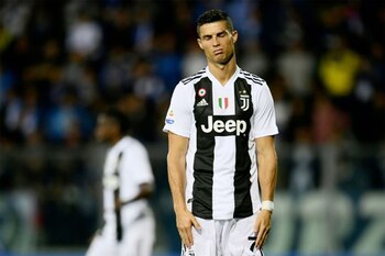 Cristiano Ronaldo gesticula durante el