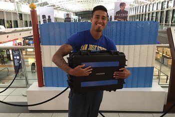 Un drone recién aterrizado en