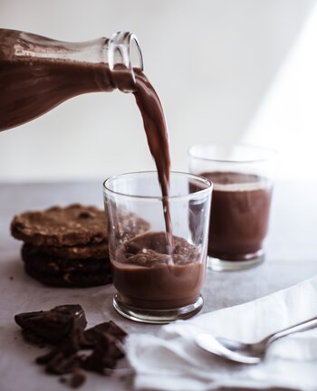 Leche de almendras con cacao