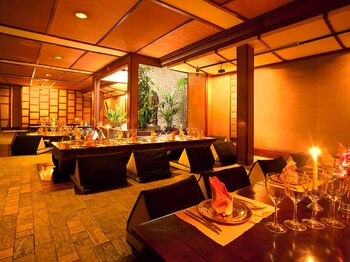 La fachada de respetable lugar