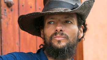 El cantante puertorriqueño Draco Rosa