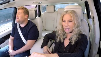 Corden y Streissand entonaron algunos