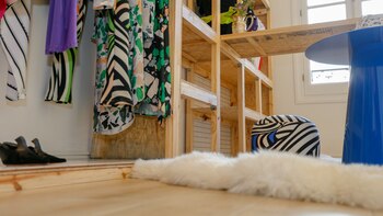 Cuero, satín, gamuzas dan vida