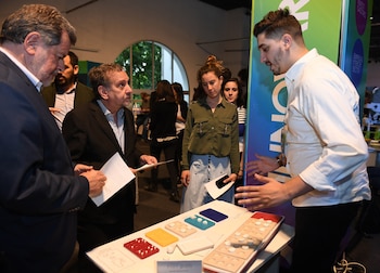 Lino Baraño recorrió los stands