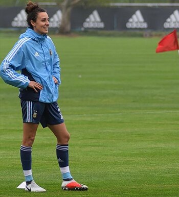 Además de jugar al fútbol,