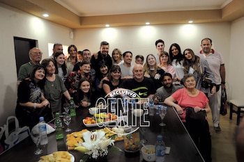 Junto a sus hijos –Francisco,