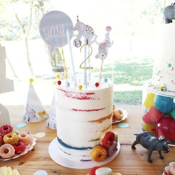 Un modelo de semi naked