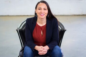 Davids, de 38 años, abogada,