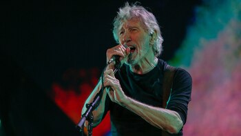 Durante el show interpretó temas