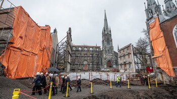 Las ruinas son parte de un recinto construido, según los planos de Beaucours de 1693-1694 diseñados por el ingeniero militar francés Josué Dubois Berthelot (Ministerio de Cultura de Quebec)