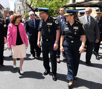 La ministra Bullirch, defensora del