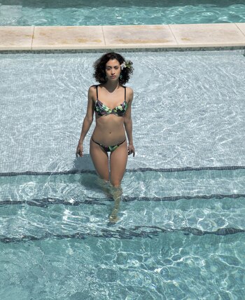 Bikini con aro en el