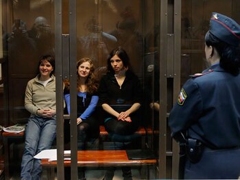 Las Pussy Riot en prisión