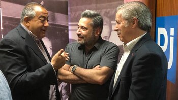 Felipe Solá, Víctor Santa María