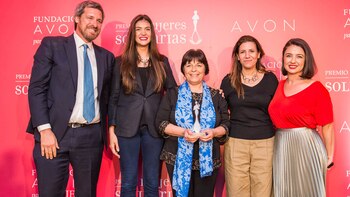 Con el dinero que ganó,