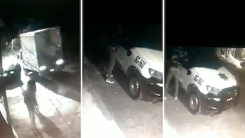 Los hombres armados sorprendieron a los policías en su patrulla. (Imágenes de video)