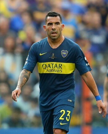 Carlos Tevez está por jugar