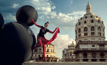 Juana Viale en el edificio