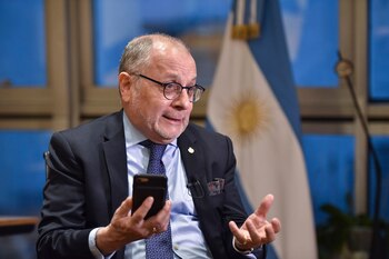 Bajo perfil y definiciones contundentes