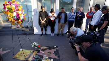 Los dolientes despiden a Stan