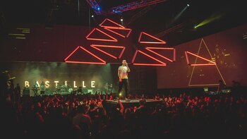 Bastille se presentó en un