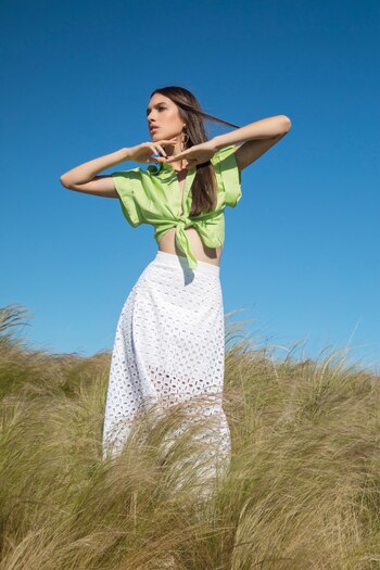 Camisa de lino con lazo