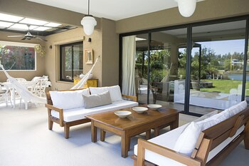 Check list. Las dos reposeras