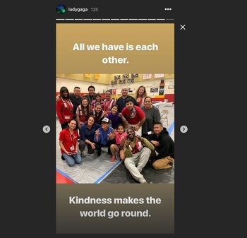 Lady Gaga visitó un refugio