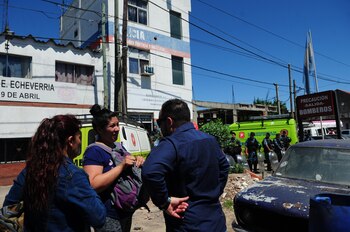 La comisaría queda en Camino de