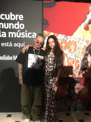 J Balvin y Rosalía en
