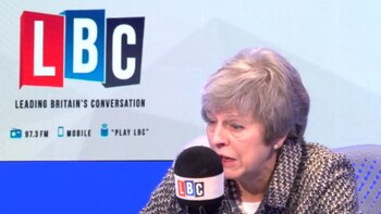 Theresa May respondió preguntas de