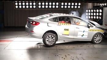 El Cruze con cuatro estrellas