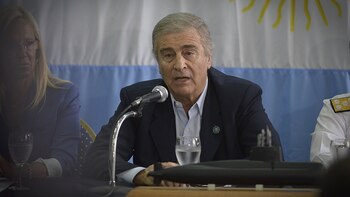 El ministro de Defensa, Oscar