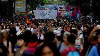 Cerca de las 17, las carrozas marcharon hacia el Congreso de la Nación