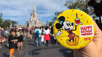 El prendedor lo regalaron durante